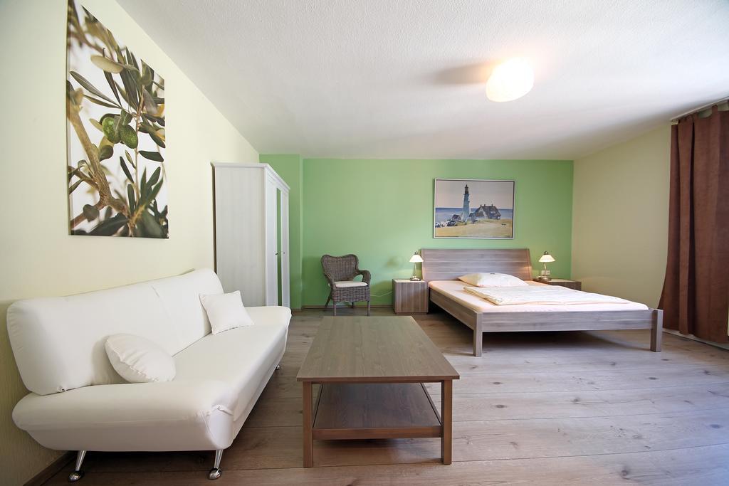 Stadthotel Juelich - Hotelwohnungen Екстер'єр фото