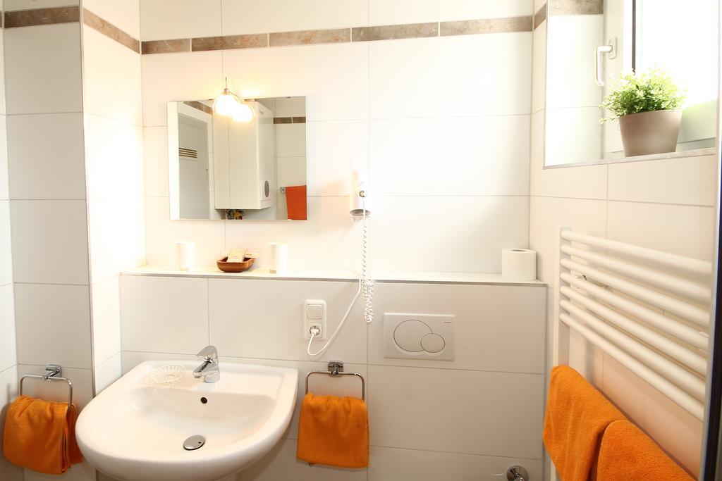 Stadthotel Juelich - Hotelwohnungen Екстер'єр фото