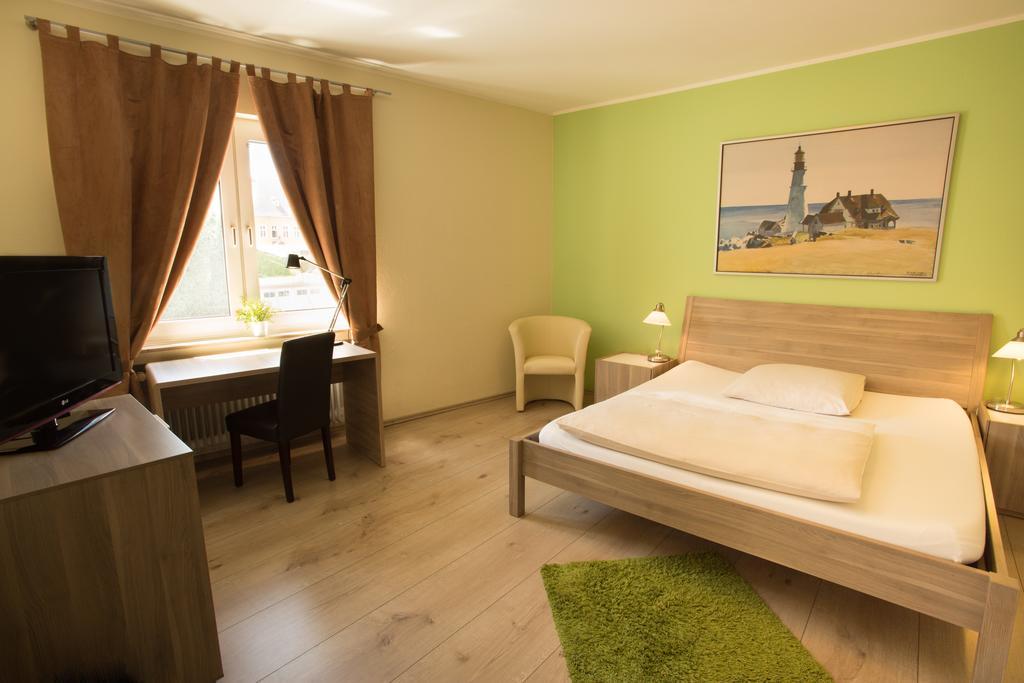 Stadthotel Juelich - Hotelwohnungen Екстер'єр фото