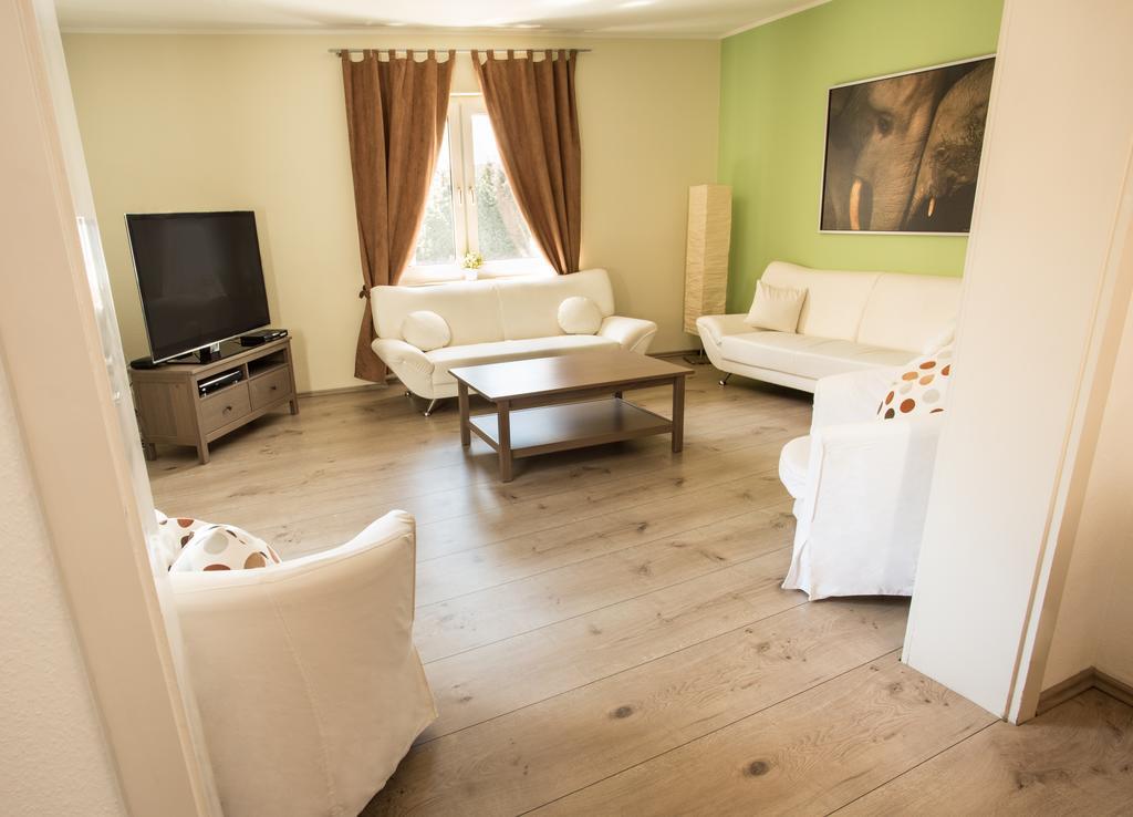 Stadthotel Juelich - Hotelwohnungen Екстер'єр фото