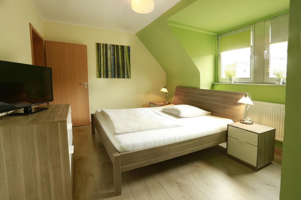 Stadthotel Juelich - Hotelwohnungen Екстер'єр фото