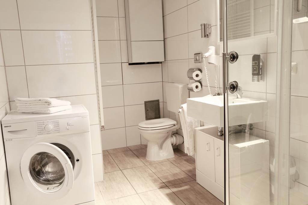 Stadthotel Juelich - Hotelwohnungen Екстер'єр фото